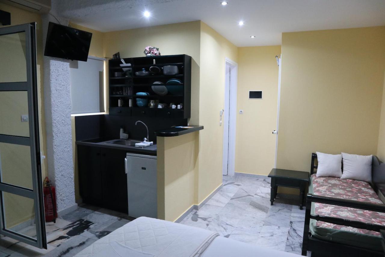 Anna'S Place Rooms อีราเกลีย ภายนอก รูปภาพ